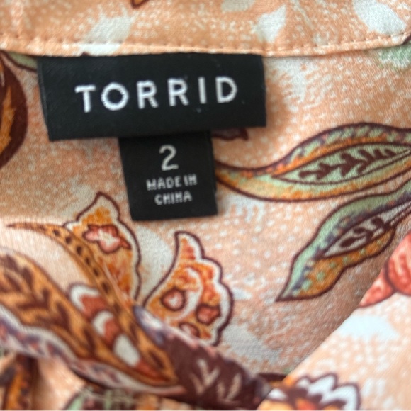 Torrid Lexie Blouse Babydoll Chiffon Blouse Size 2 - Picture 11 of 13